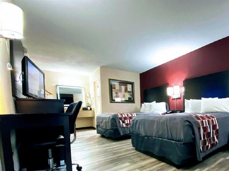 Ramada By Wyndham Harrisonburg Motel Екстериор снимка