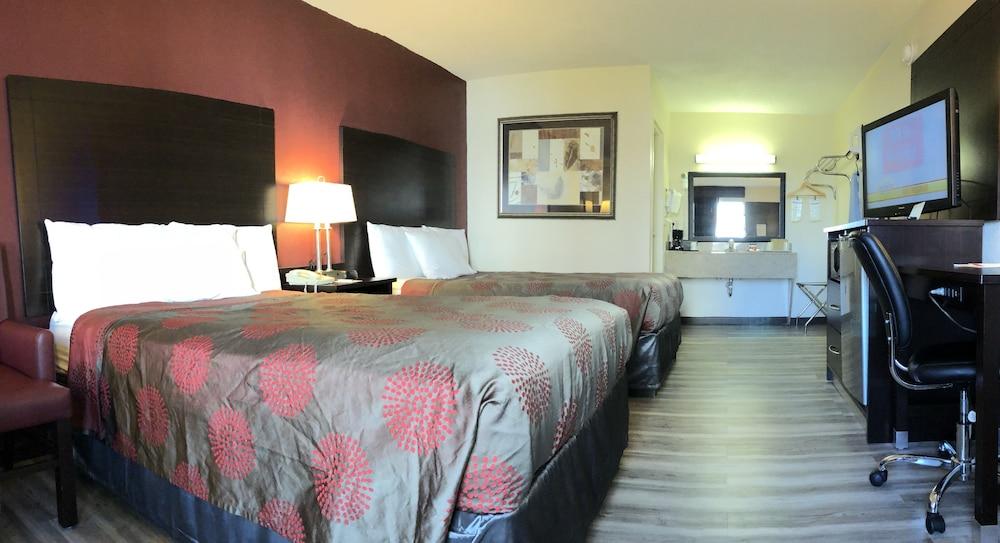Ramada By Wyndham Harrisonburg Motel Екстериор снимка